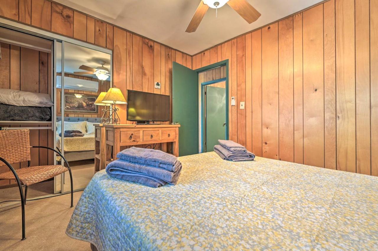 Pine Cabin In The Woods With Yard And Grill! ภายนอก รูปภาพ